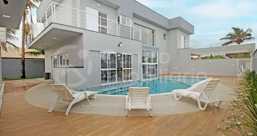 Casa à venda com piscina e 5 quartos em peruíbe, no bairro bougainvillee v