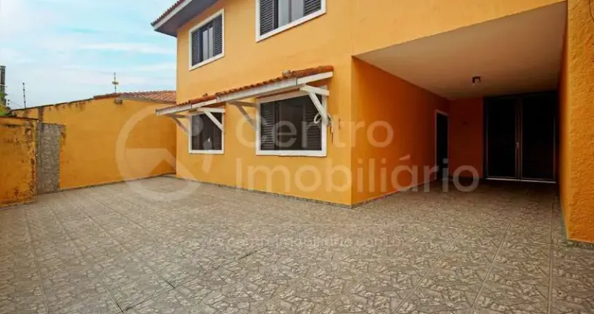 CASA à venda com 4 quartos em Peruíbe, no bairro Balneario Florida