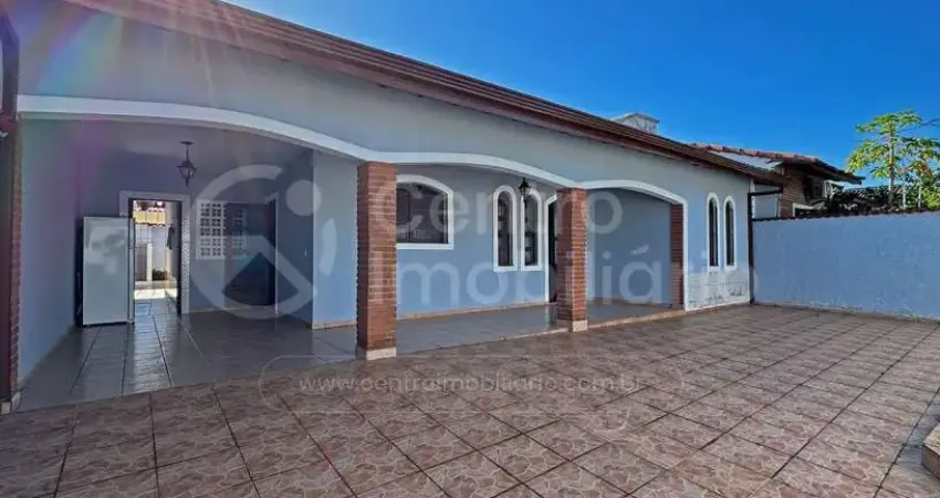 CASA à venda com 3 quartos em Peruíbe, no bairro Jardim Mar E Sol