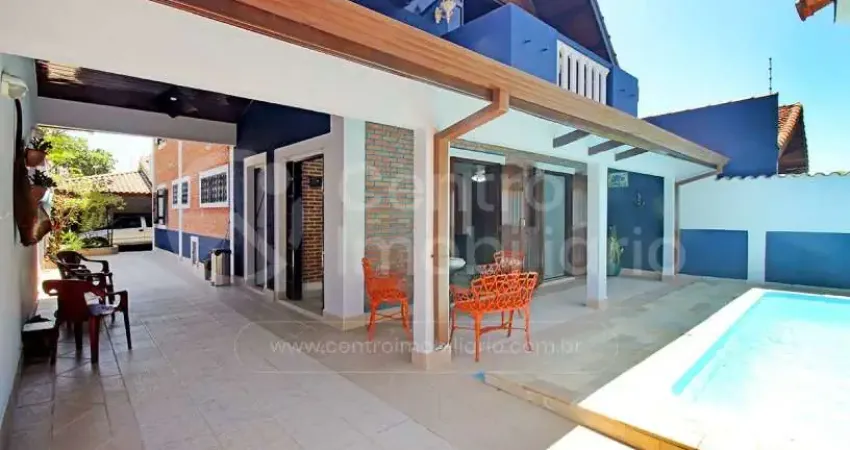 Casa à venda com piscina e 4 quartos em peruíbe, no bairro cidade nova peruíbe