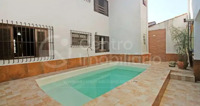 Casa à venda com piscina e 8 quartos em peruíbe, no bairro balneario florida