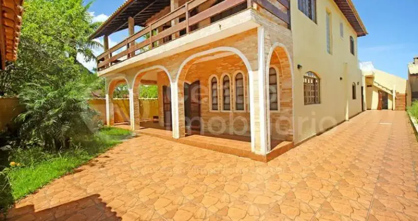 Casa à venda com 3 quartos em peruíbe, no bairro quinta do guarau