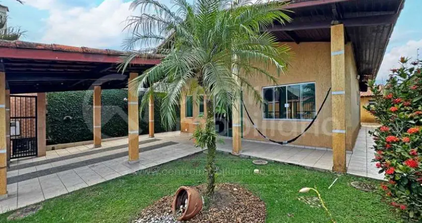 Casa à venda com 2 quartos em peruíbe, no bairro balneario josedy