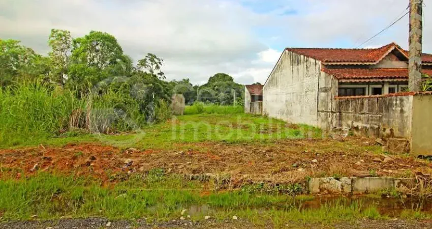 Terreno à venda em Estância Balneária Maria Helena Novaes, Peruíbe