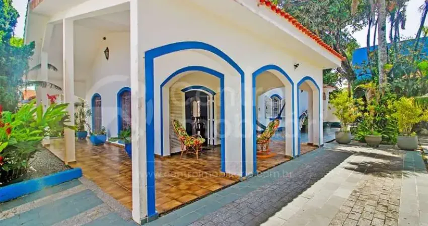 CASA à venda com 4 quartos em Peruíbe, no bairro Jardim Imperador