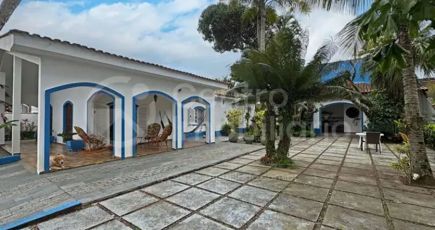 CASA à venda com 4 quartos em Peruíbe, no bairro Jardim Imperador
