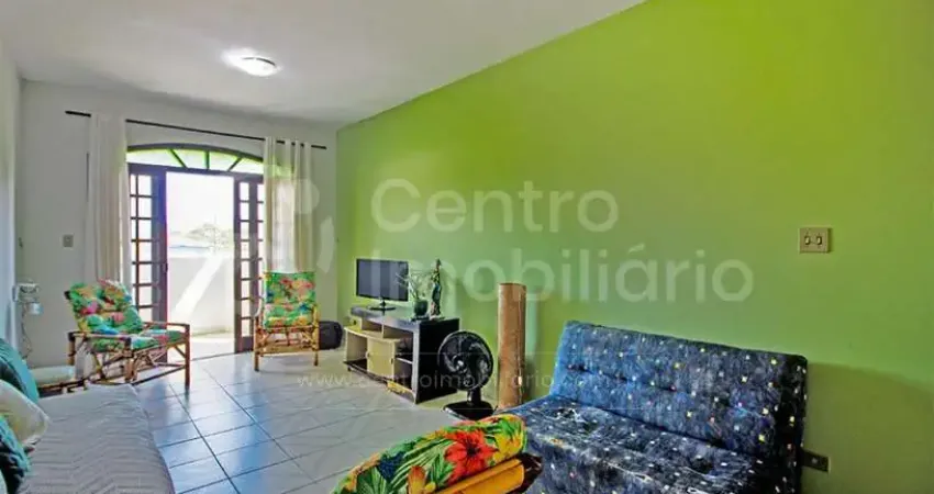 Apartamento à venda com 2 quartos (1 suítes) em peruíbe, no bairro centro