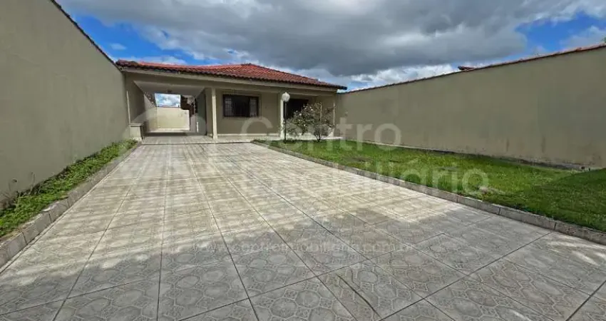 CASA à venda com 2 quartos em Peruíbe, no bairro Maria H Novaes