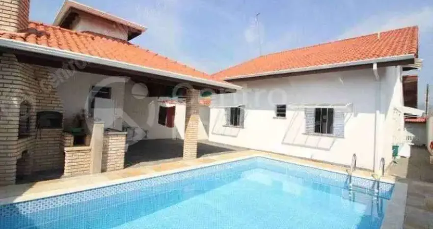 Casa à venda com piscina e 4 quartos em peruíbe, no bairro estancia dos eucaliptos