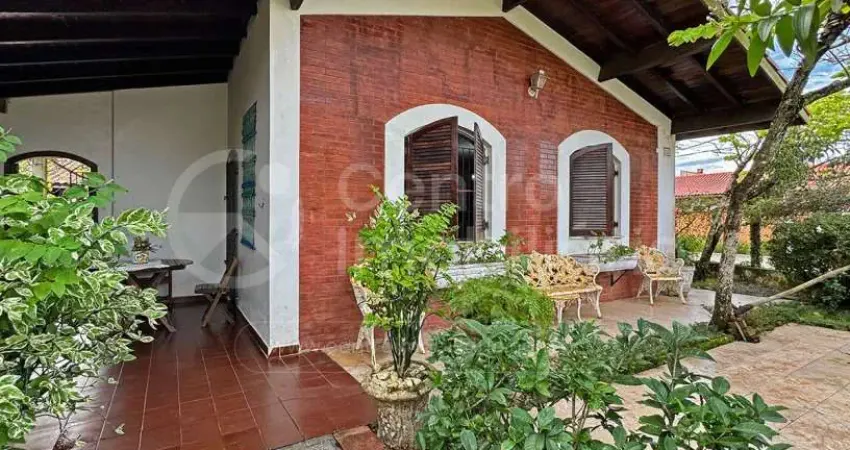 Casa à venda com 3 quartos em peruíbe, no bairro balneario sao joao batista