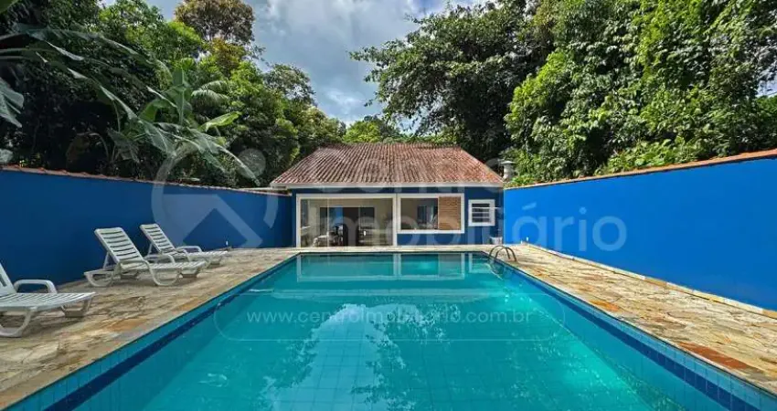 Casa à venda com piscina e 4 quartos em peruíbe, no bairro quinta do guarau
