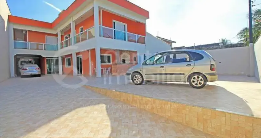 CASA à venda com 3 quartos em Peruíbe, no bairro Jardim Ribamar