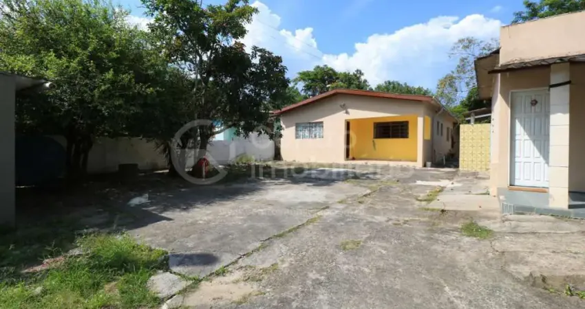 CASA à venda com 2 quartos em Peruíbe, no bairro Jd Caraminguava