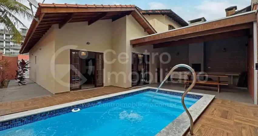 Casa à venda com piscina e 3 quartos em peruíbe, no bairro balneario sao joao batista