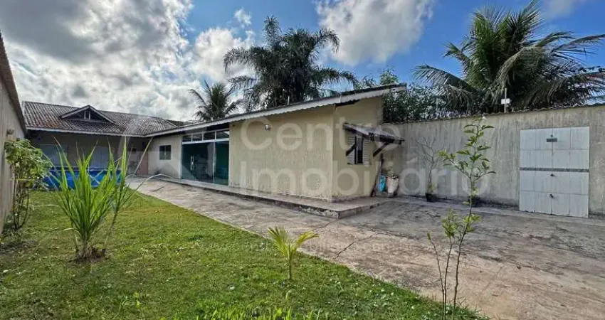CASA à venda com 3 quartos em Peruíbe, no bairro Maria H Novaes