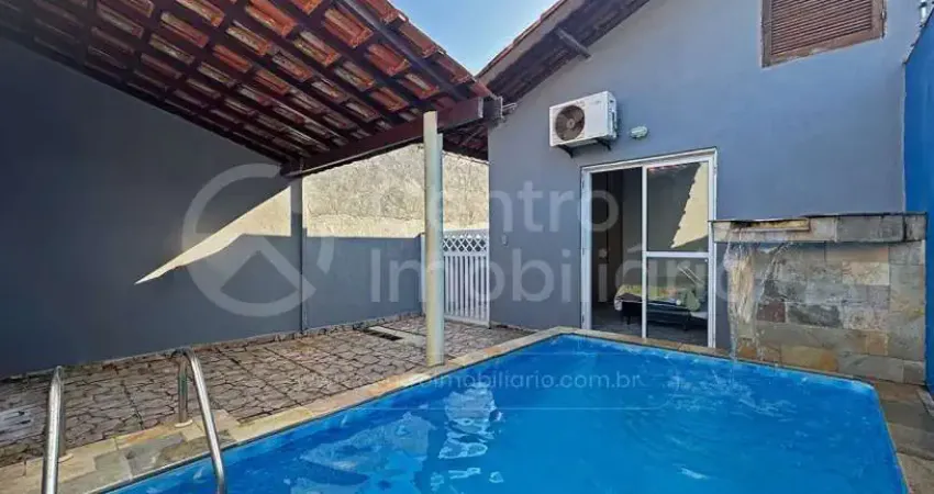 CASA à venda com piscina e 2 quartos em Peruíbe, no bairro Parque D Aville