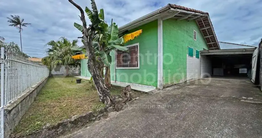 Casa à venda com 2 quartos em peruíbe, no bairro balneario florida