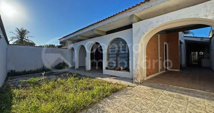 Casa com 4 quartos à venda no Balneário Stella Maris, Peruíbe 
