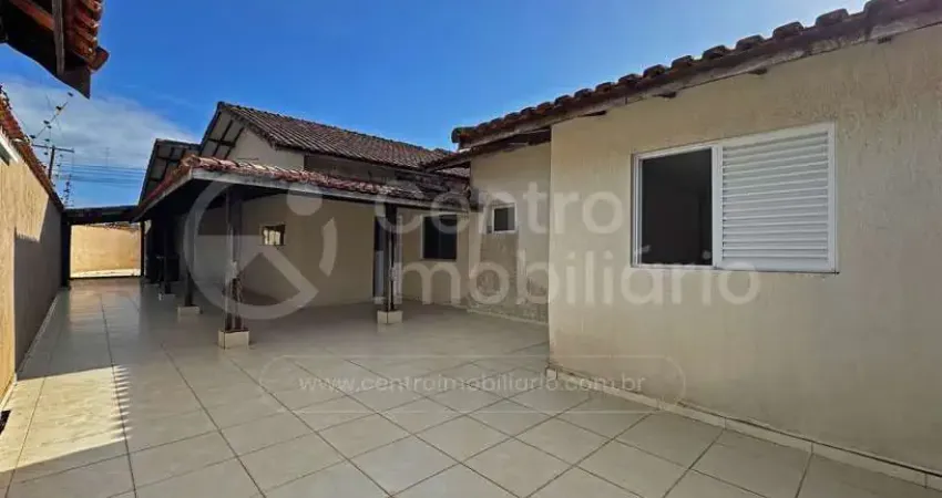 Casa à venda com 3 quartos em peruíbe, no bairro jardim peruibe