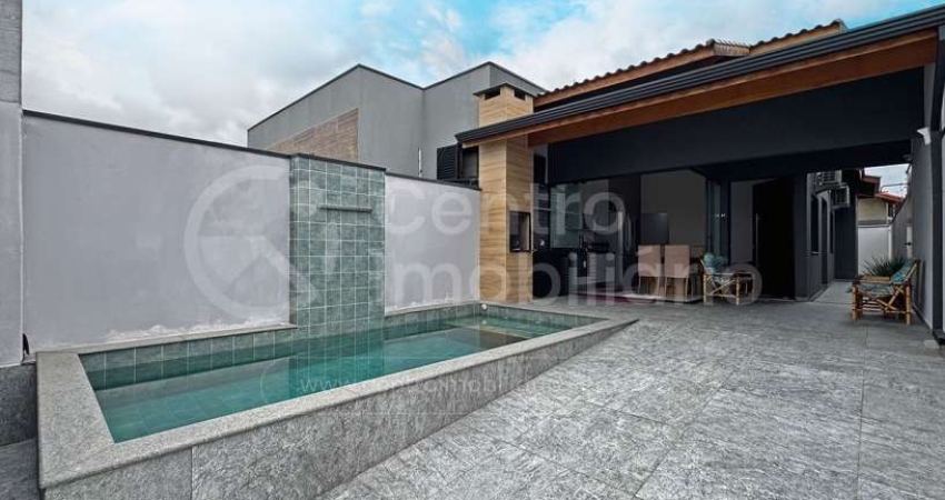 CASA à venda com 2 quartos em Peruíbe, no bairro Flora Rica