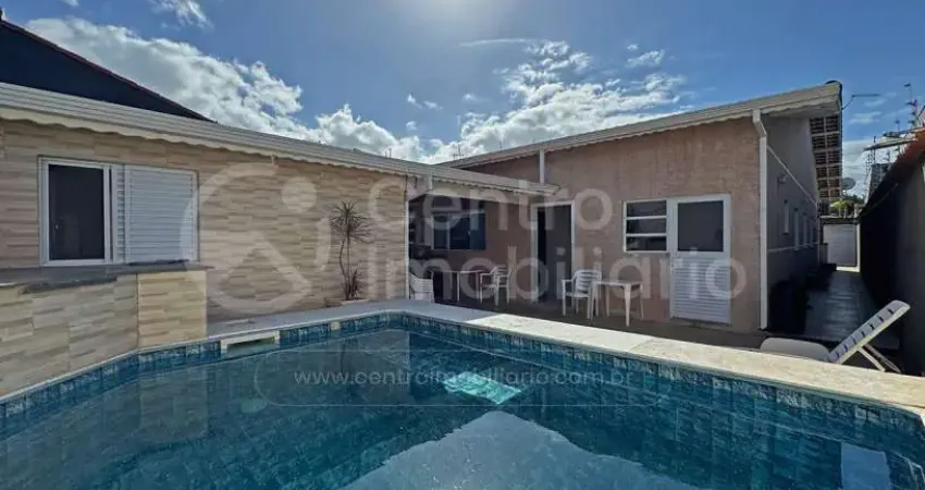 Casa à venda com piscina e 4 quartos em peruíbe, no bairro cidade nova peruíbe