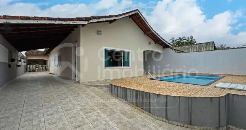 CASA à venda com piscina e 3 quartos em Peruíbe, no bairro Cidade Nova Peruíbe