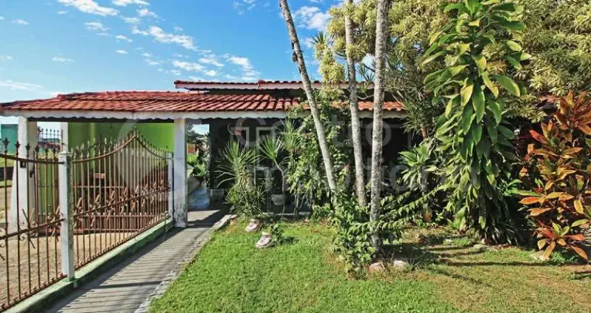 Casa à venda com 3 quartos em peruíbe, no bairro balneario sao joao batista