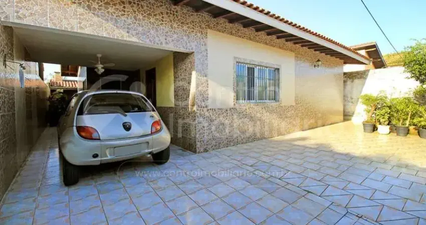 CASA à venda com 4 quartos em Peruíbe, no bairro Jardim Mar E Sol
