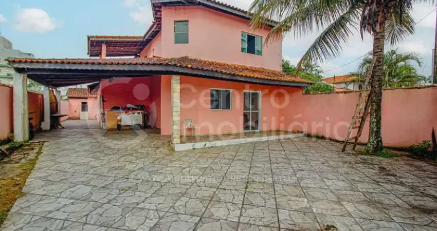 Casa à venda com 4 quartos em peruíbe, no bairro belmira novaes