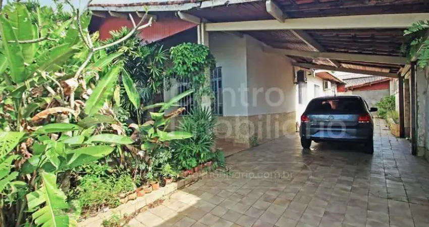 Casa com 3 quartos à venda no Centro, Peruíbe 