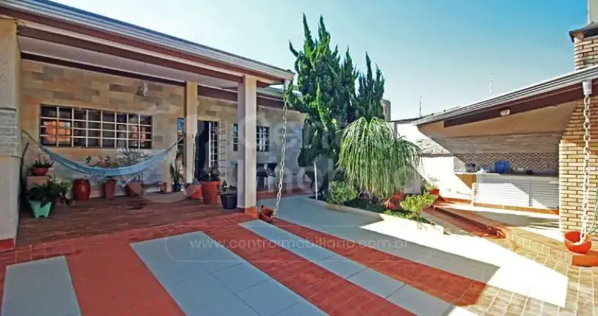 CASA à venda com 3 quartos em Peruíbe, no bairro Estancia Sao Jose