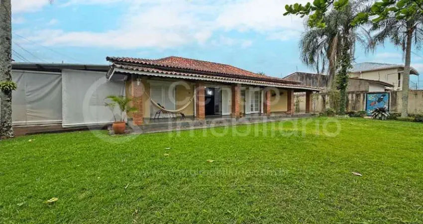 Casa à venda com 5 quartos em peruíbe, no bairro belmira novaes