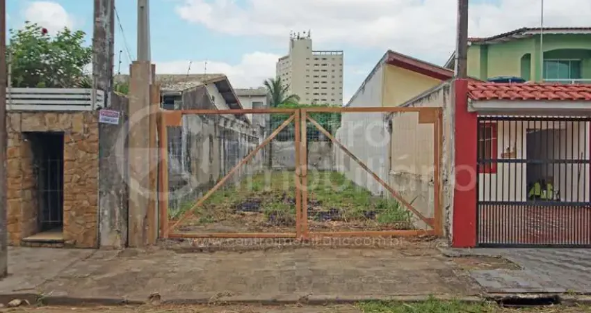 Terreno à venda no Centro, Peruíbe