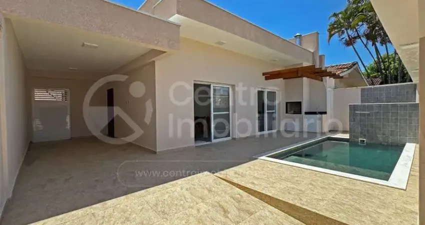 CASA à venda com piscina e 4 quartos em Peruíbe, no bairro Jardim Imperador