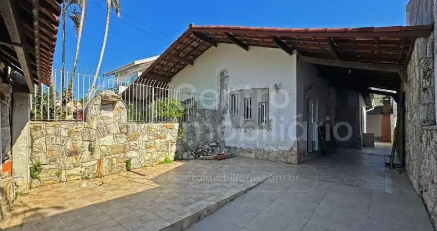 CASA à venda com 2 quartos em Peruíbe, no bairro Cidade Nova Peruíbe