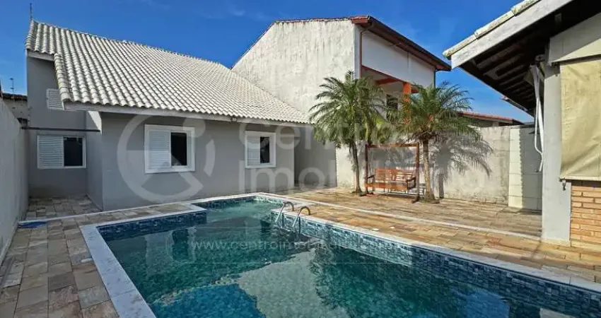 CASA à venda com piscina e 4 quartos em Peruíbe, no bairro Jardim Mar E Sol