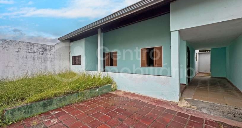 CASA à venda com 4 quartos em Peruíbe, no bairro Belmira Novaes