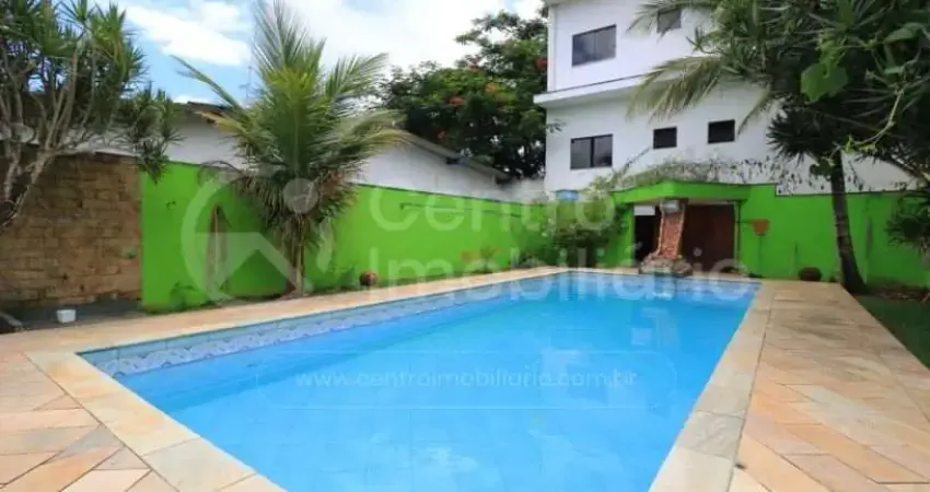 Apartamento à venda com 1 quartos (1 suítes) em peruíbe, no bairro centro