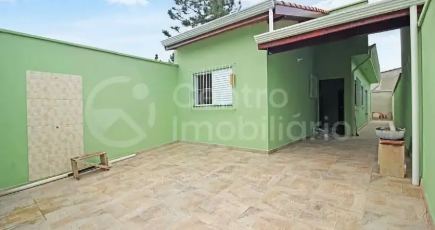 CASA à venda com 2 quartos em Peruíbe, no bairro Balneario Sao Joao Batista