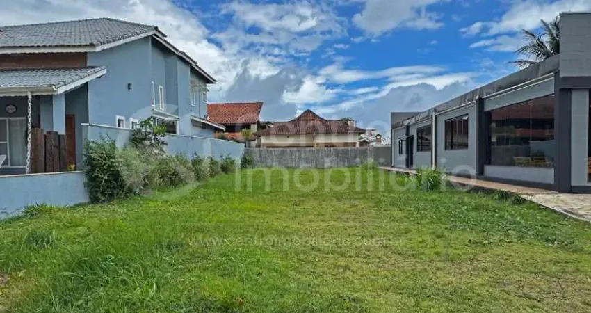 Terreno em condomínio fechado à venda no Bougainvillee III, Peruíbe 