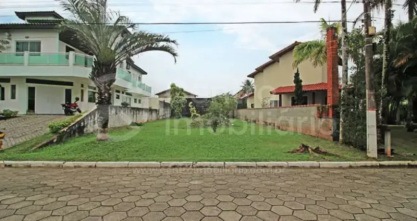 Terreno em condomínio fechado à venda no Bougainvillee I, Peruíbe 