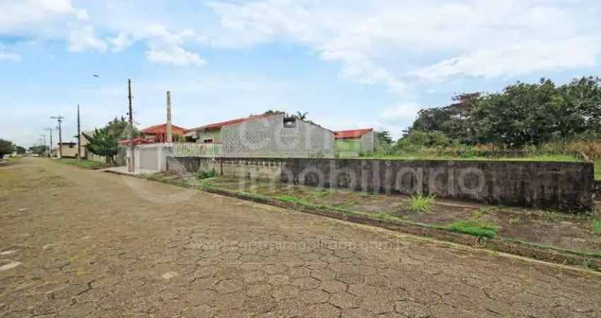 Terreno à venda no Jardim Belmar, Peruíbe