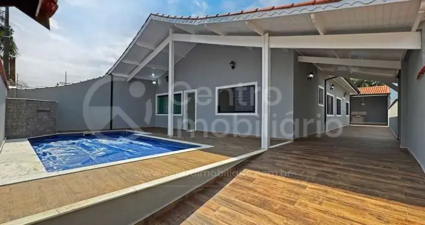 Casa à venda com piscina e 4 quartos em peruíbe, no bairro jardim ribamar