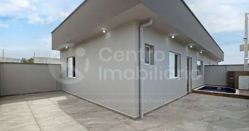 Casa à venda com piscina e 2 quartos em peruíbe, no bairro estancia sao jose