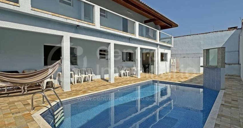 CASA à venda com piscina e 4 quartos em Peruíbe, no bairro Cidade Nova Peruíbe