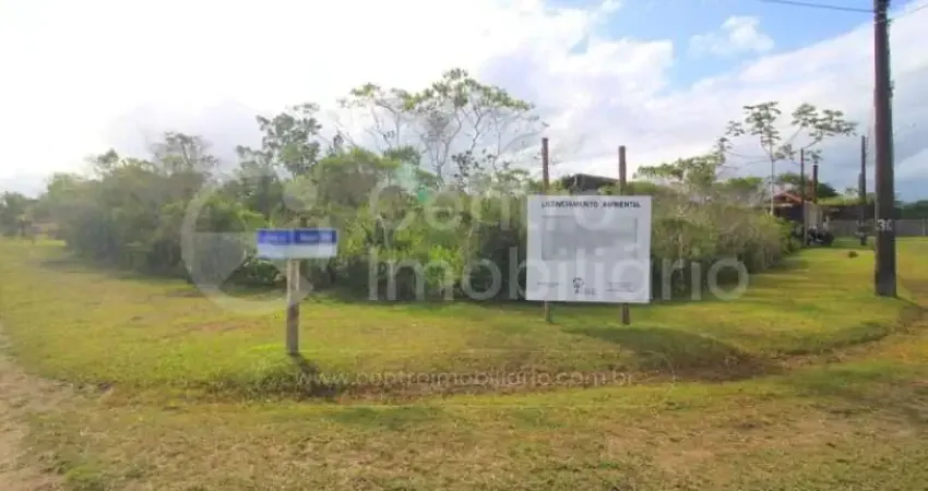 Terreno em condomínio fechado à venda no Jardim São Luis, Peruíbe 