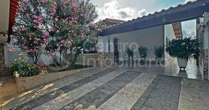 Casa com 2 quartos à venda no Centro, Peruíbe 