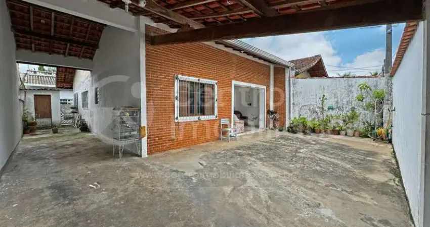 Casa à venda com 3 quartos em peruíbe, no bairro jardim peruibe