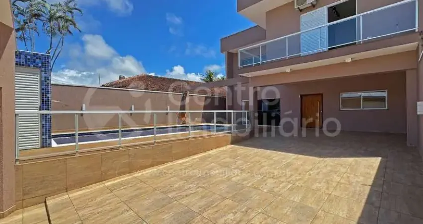 Casa à venda com piscina e 5 quartos em peruíbe, no bairro estancia balnearia convento velho