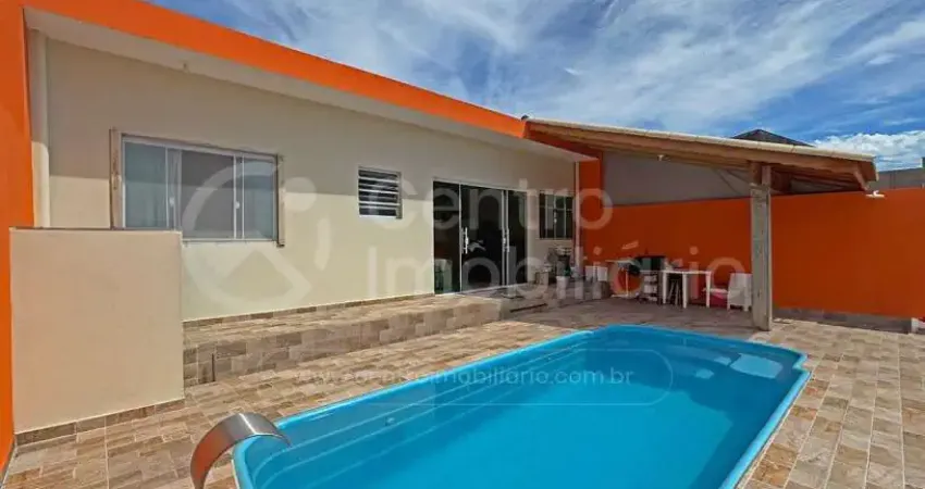 Casa à venda com piscina e 1 quartos em peruíbe, no bairro jardim três marias